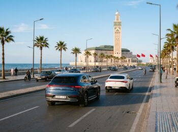 Mercedes_électrique_au_Maroc_square ym